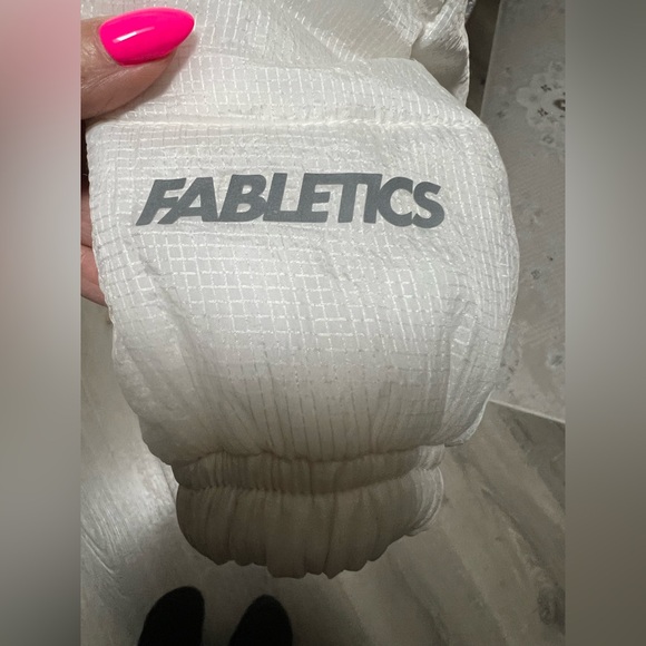 Fabletics Off-White Puffer Packable  Oversized Jacket Size Small - Picture 5 of 11